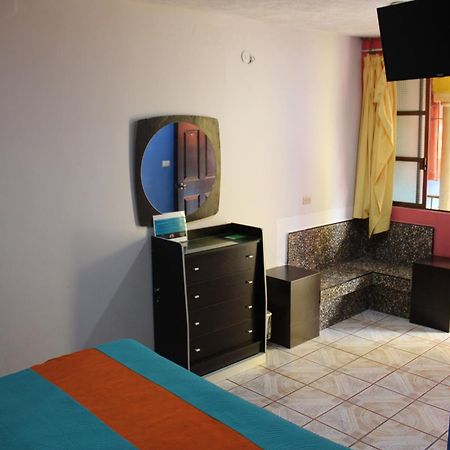 Hotel Guaranducha Inn Campeche Quarto foto